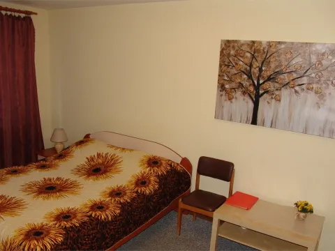 Апартаменты на Красном переулке, 8